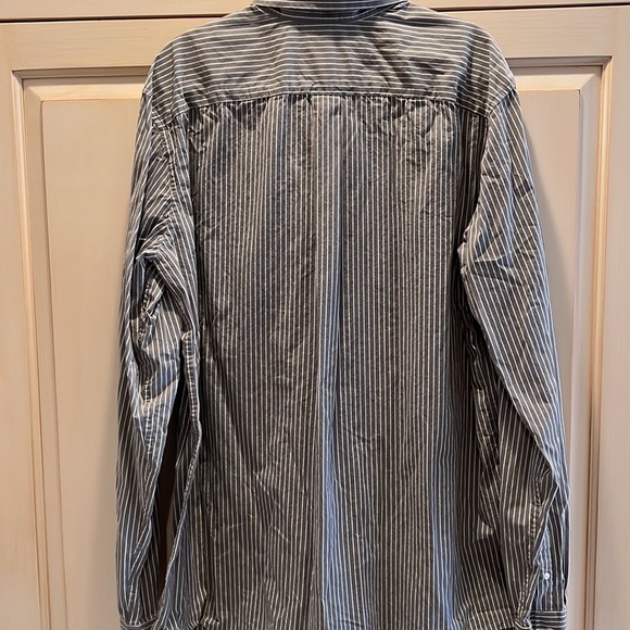 Like new soft cotton Eddie Bauer shirt gray and white stripe XL tall - Picture 5 of 6